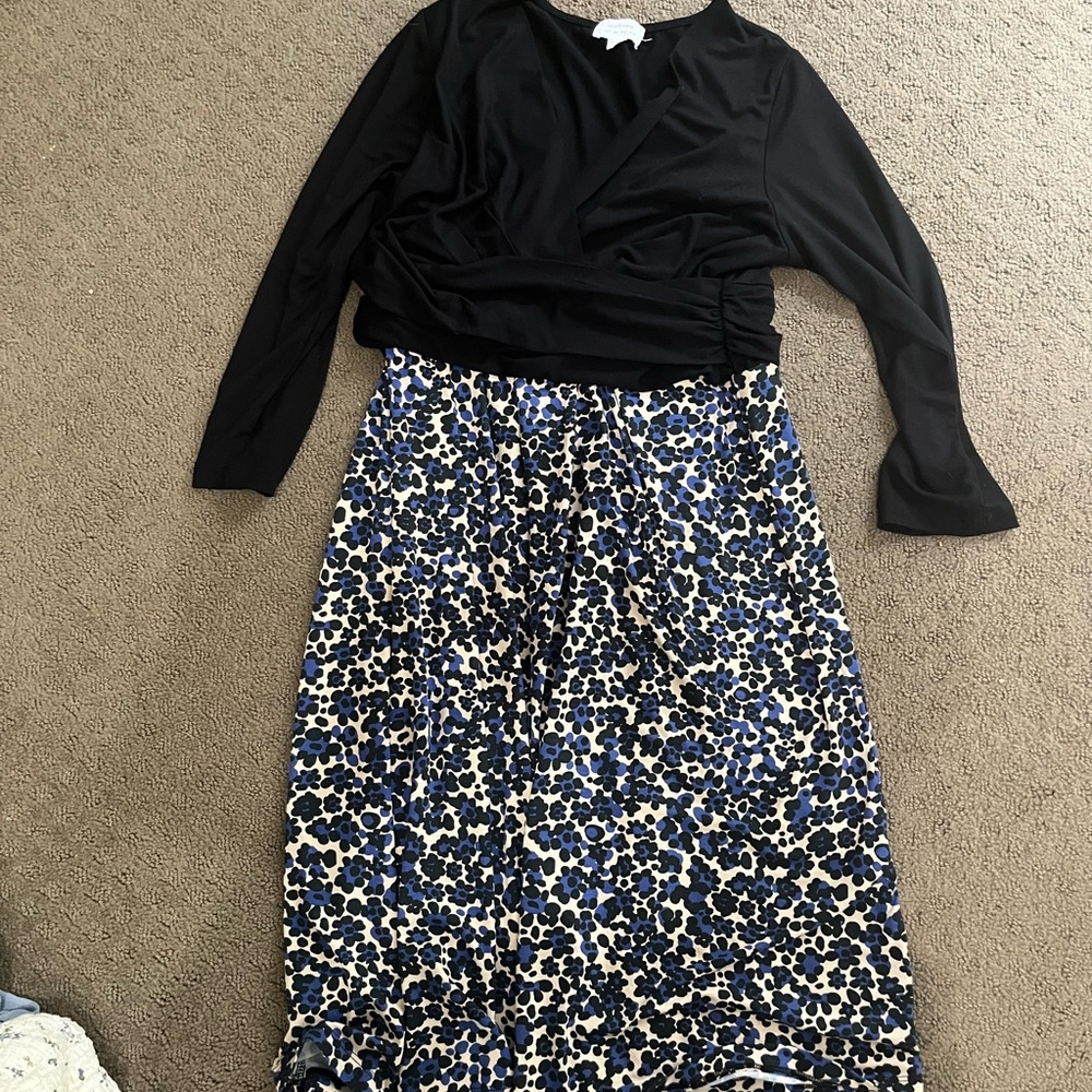 Elegant Black and Blue Floral Midi Dress